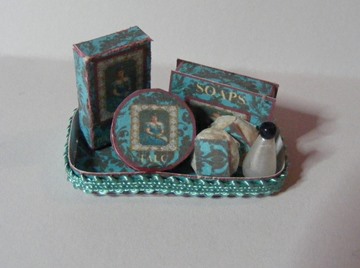 BLUE TOILETRY TRAY KIT BLUE TOILETRY TRAY KIT